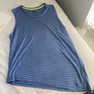 Nike tank